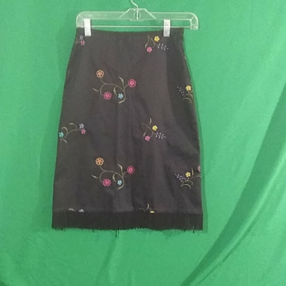 Zutopia sz 12 girls black floral fringe skirt